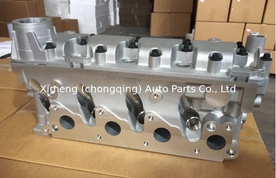 Kompletny Assy głowicy cylindra 030103374BL 030103063ET 030103353CS 032103353AB dla VW EA111 1,0 8V