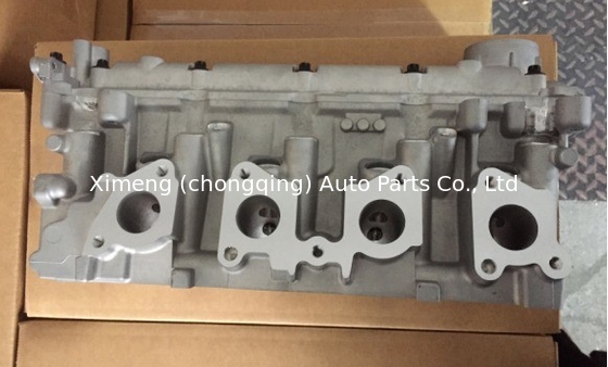 Kompletny Assy głowicy cylindra 030103374BL 030103063ET 030103353CS 032103353AB dla VW EA111 1,0 8V
