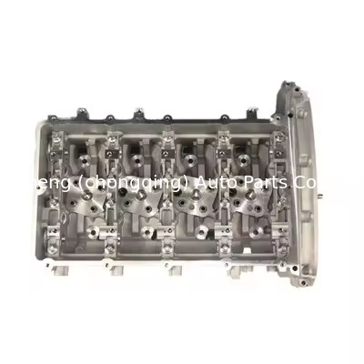 ZSD-424 Silnik L4 Głowa cylindra AMC908766 908766 1333272 1701911 YC15-6049-BD dla Ford Transit 2.4L FXFA