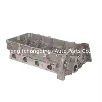 ZSD-424 Silnik L4 Głowa cylindra AMC908766 908766 1333272 1701911 YC15-6049-BD dla Ford Transit 2.4L FXFA