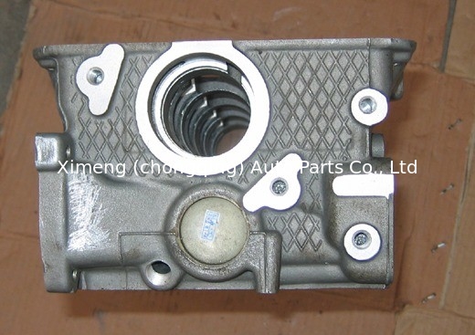 4G18 Głowa cylindra silnika MD-344154 WG1011101 MD344154 dla Mitsubishi 4G18 1,6L