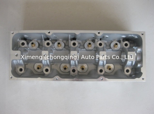 K7M K7J Głowa cylindra 7701472170 7701468715 7701468858 7701472681 7701475893 Dla Renault Megane R19 1.4L 16V