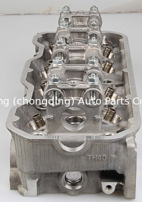 4ZD1 Głowa cylindra 8-97119-761-1 8971197611 8-97119-760-1 8-94159-192-0 910510 910514 910513 dla ISUZU