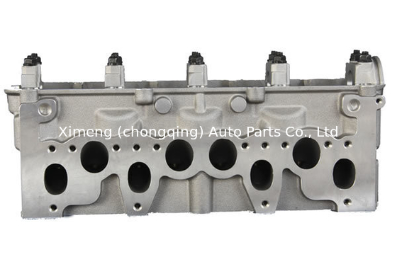 Głowa cylindra 908758 06B 103 351E 06B 103 351K 06B103351F AMC908010 dla VW Audi Passat Variant 1.6D / TD